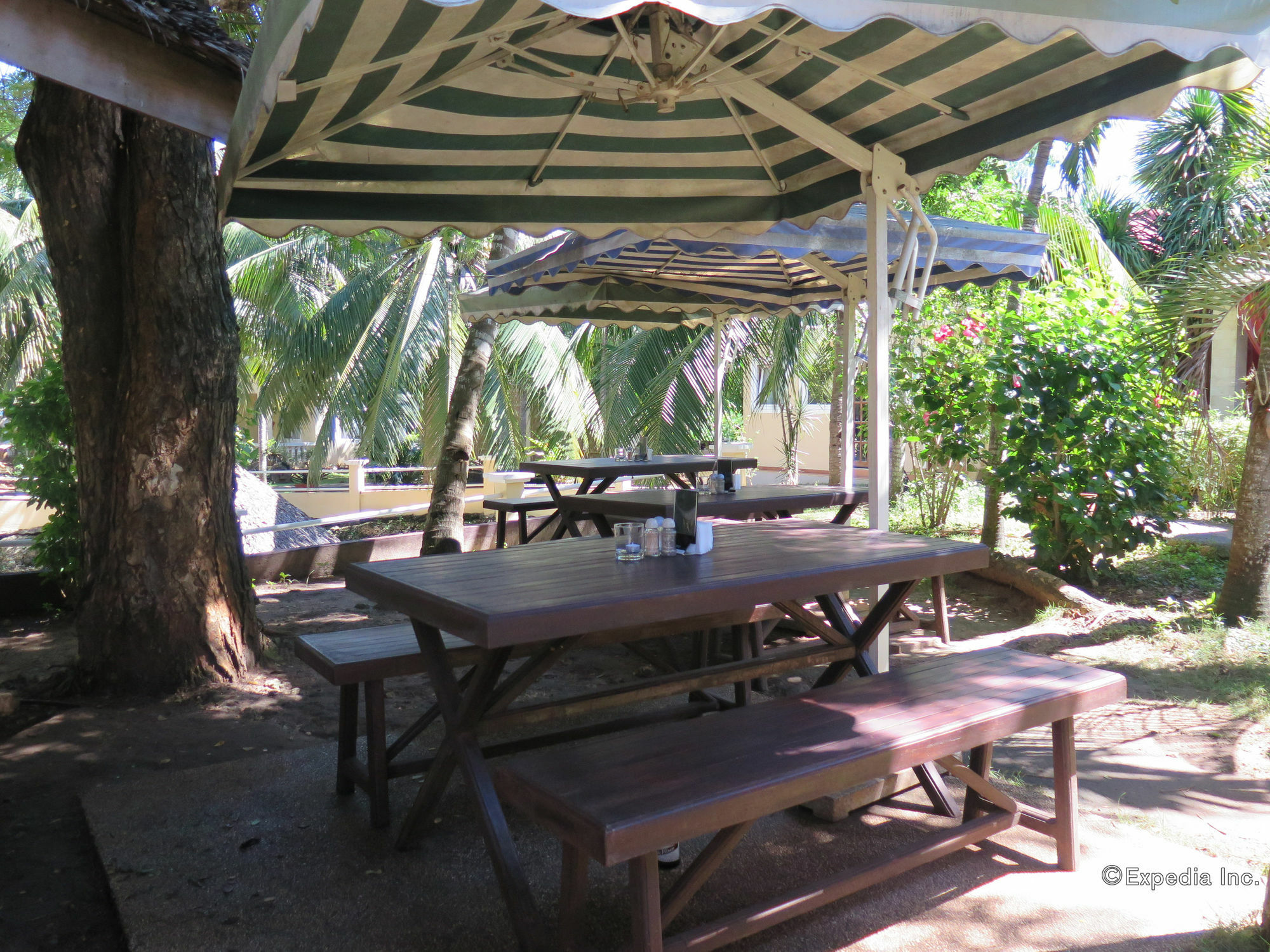 Sun Apartelle Panglao Luaran gambar
