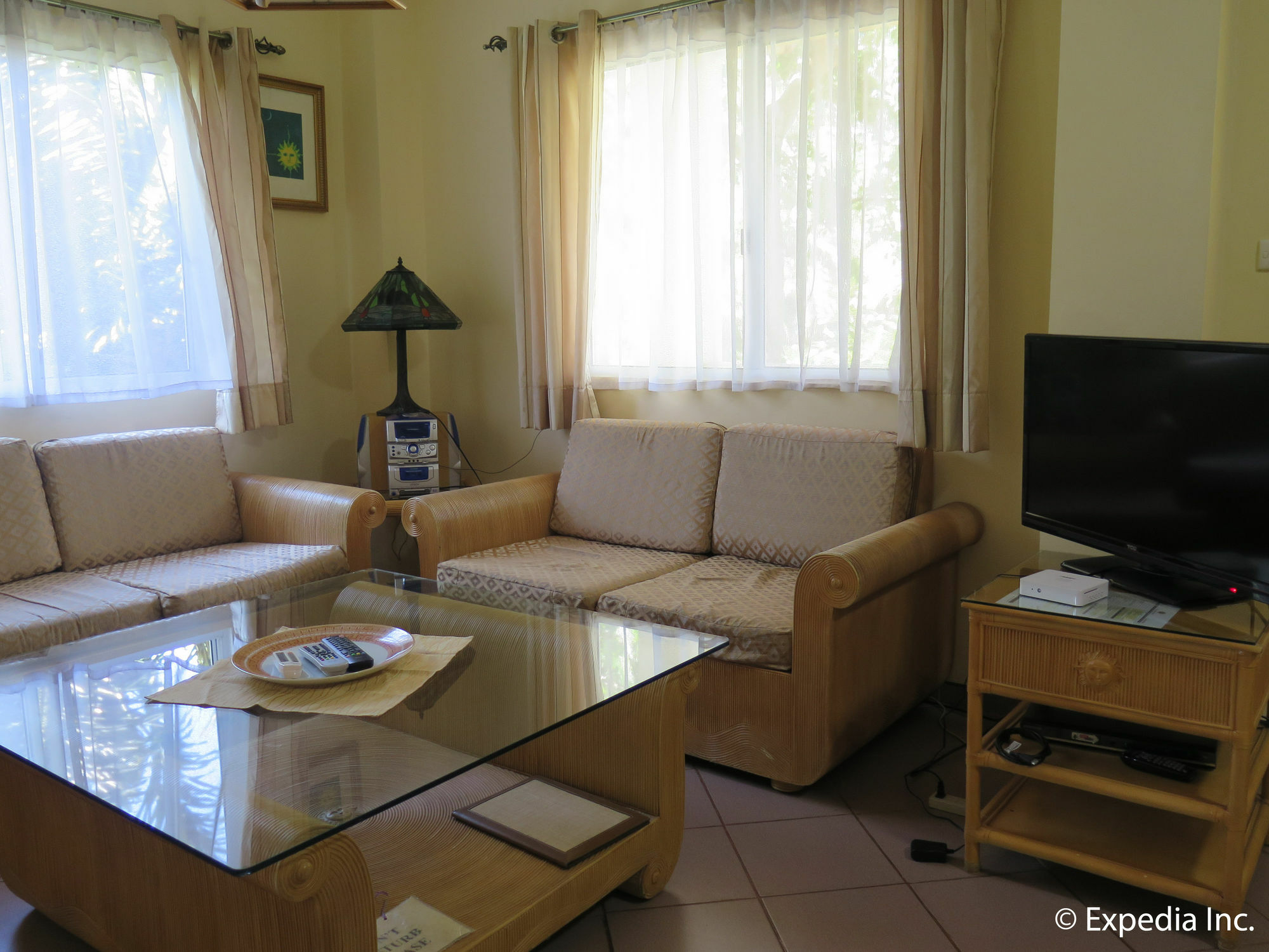 Sun Apartelle Panglao Luaran gambar